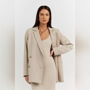 NWT DISSH Essential Wheat Blazer oversized double breasted boyfriend Size 4